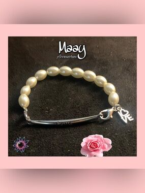 Maay Accessories White  Pearl Bracelet with Silver 'Love' Bar Charm